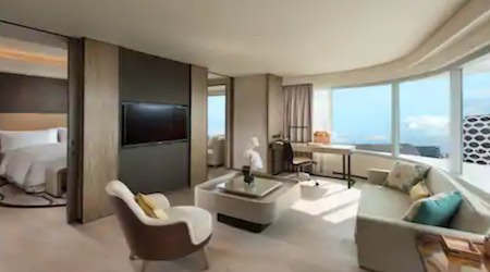 Conrad Manila 